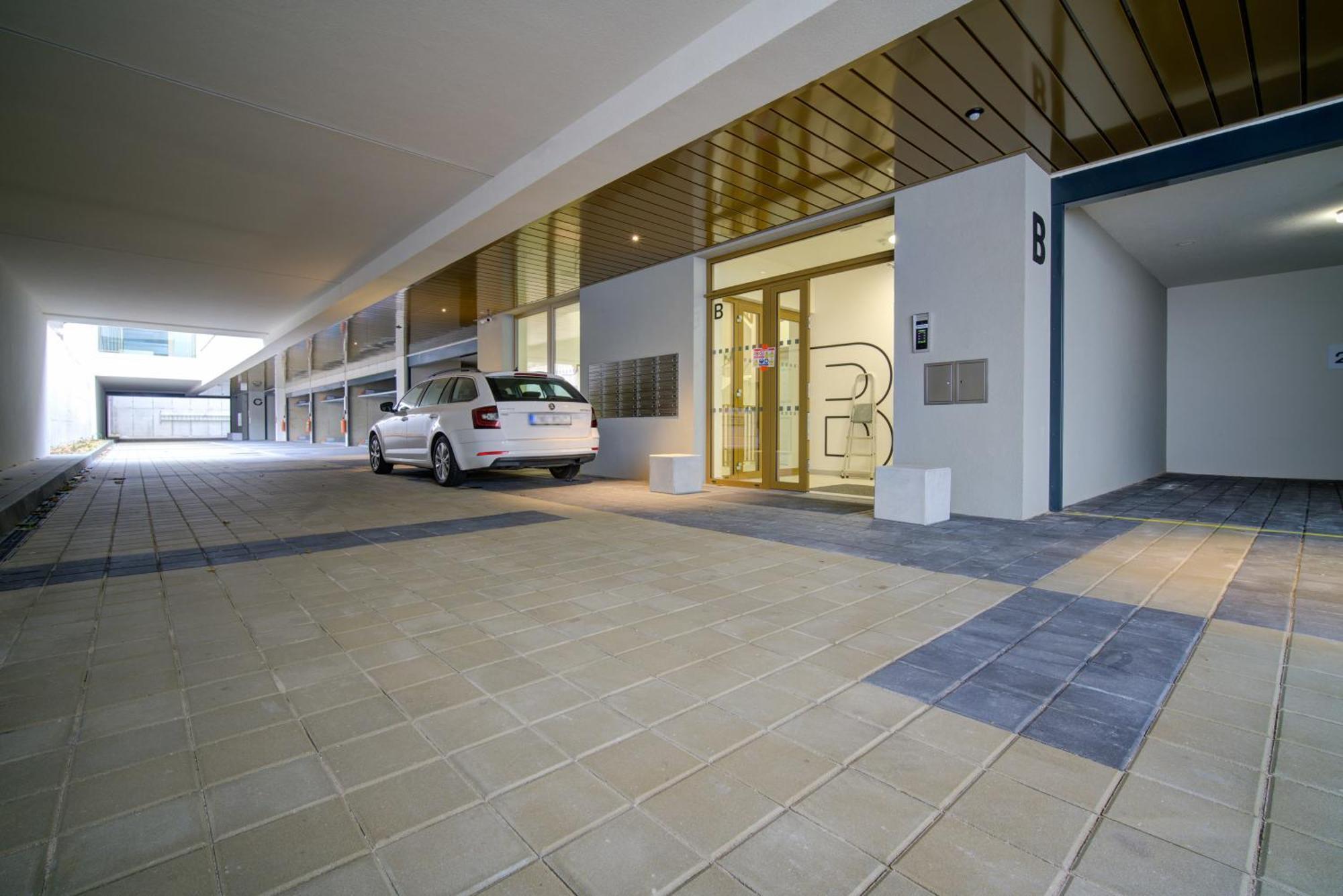 City Relax Apartments With Free Parking, 10 Mins Walk To City Centre Brünn Exterior foto