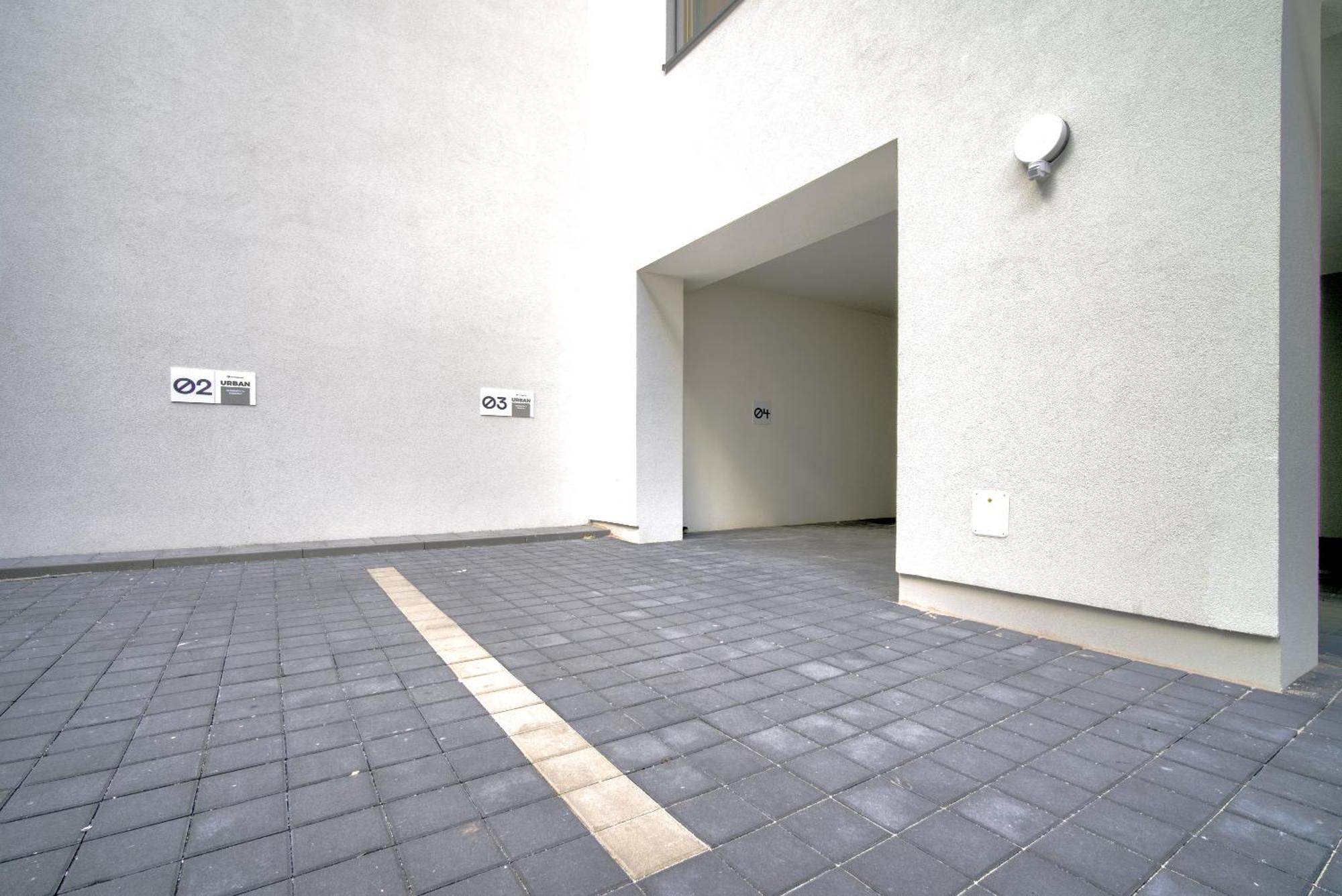 City Relax Apartments With Free Parking, 10 Mins Walk To City Centre Brünn Exterior foto