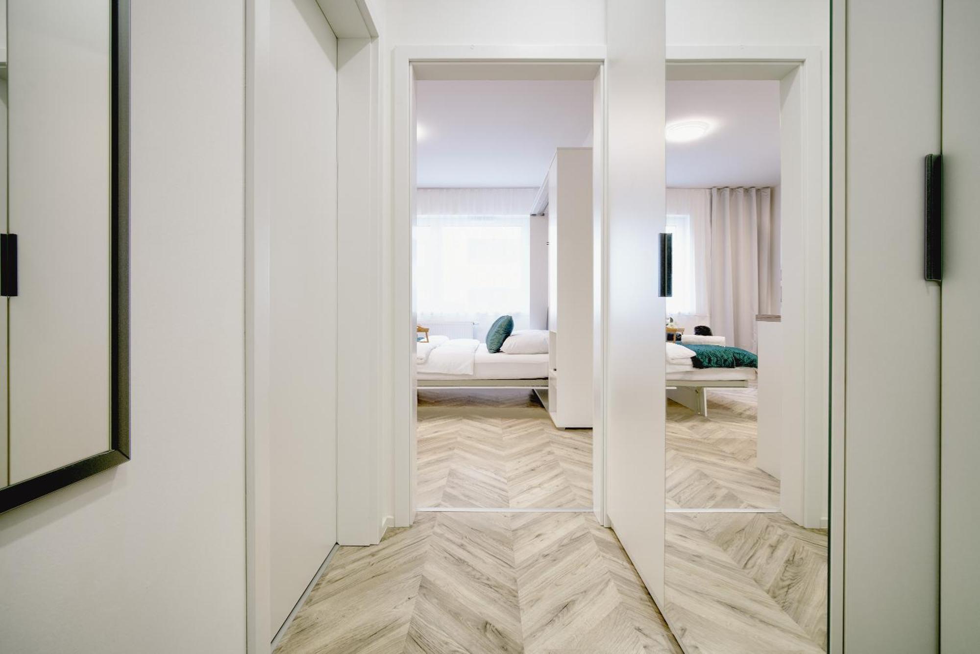 City Relax Apartments With Free Parking, 10 Mins Walk To City Centre Brünn Exterior foto
