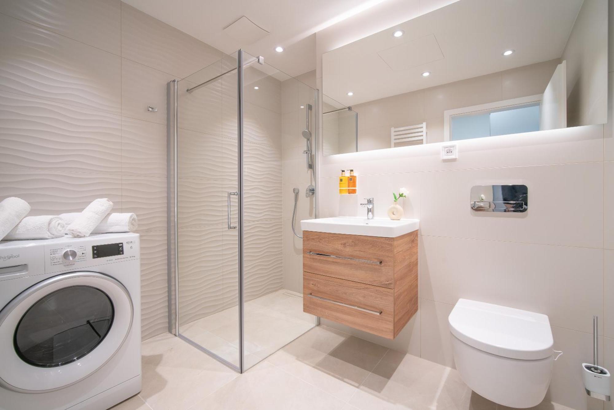 City Relax Apartments With Free Parking, 10 Mins Walk To City Centre Brünn Exterior foto