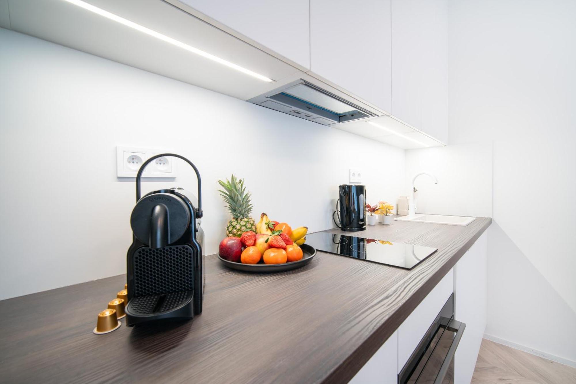 City Relax Apartments With Free Parking, 10 Mins Walk To City Centre Brünn Exterior foto