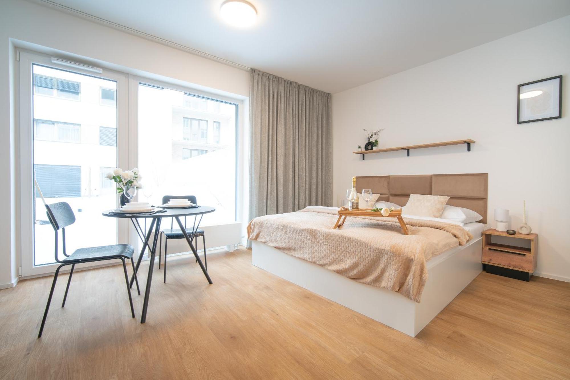 City Relax Apartments With Free Parking, 10 Mins Walk To City Centre Brünn Exterior foto