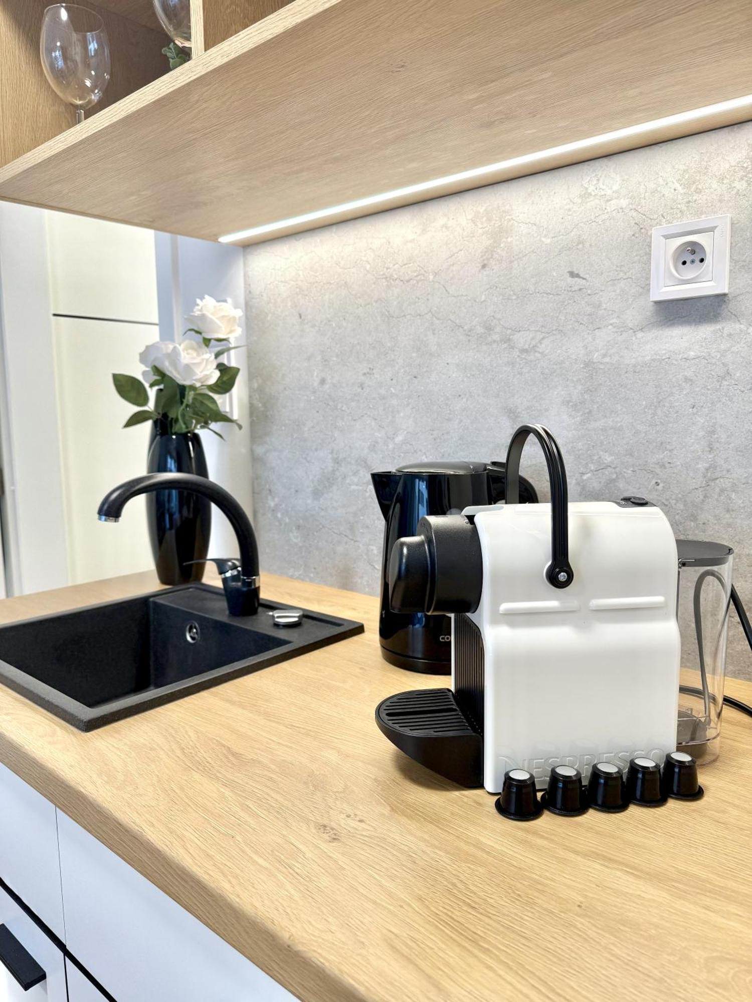 City Relax Apartments With Free Parking, 10 Mins Walk To City Centre Brünn Exterior foto